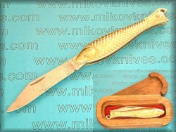 Manual folder with 2 inch damasteel blade